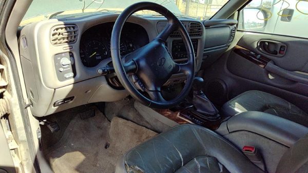 2000 Olds Bravada — vehicle photo 3