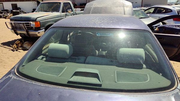 1997-2001 Toyota Camry Back Glass Rear Window Oem 64811Aa08083 — photo 3