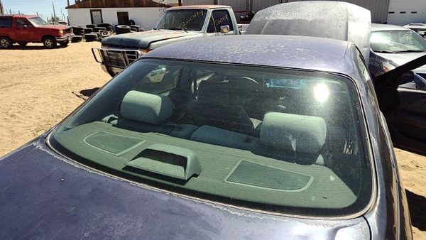 1997-2001 Toyota Camry Back Glass Rear Window Oem 64811Aa08083 — photo 1