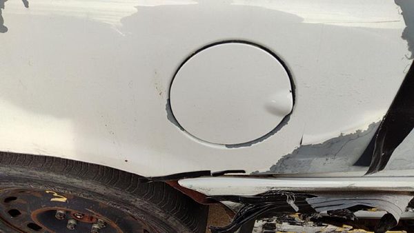 1998-2011 Ford Crown Vic Fuel Tank Door With Hinge Gas Lid Oem Filler White — photo 2