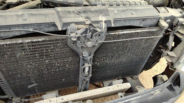 2006-2007 Ford F150 Hood Latch Assembly With Bracket Oem 6L3Z16138Aa — photo 3