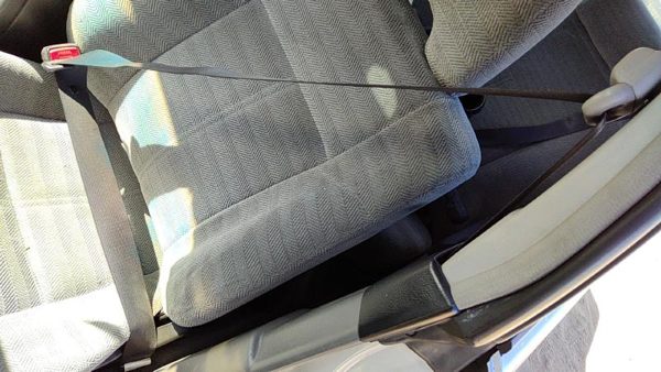 2002-2004 Subaru Legacy Driver Left Front Seat Belt Retractor Oem Shoulder Gray — photo 1