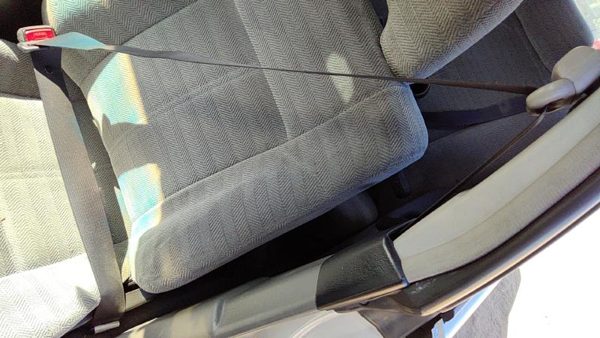 2002-2004 Subaru Legacy Driver Left Front Seat Belt Retractor Oem Shoulder Gray — photo 2