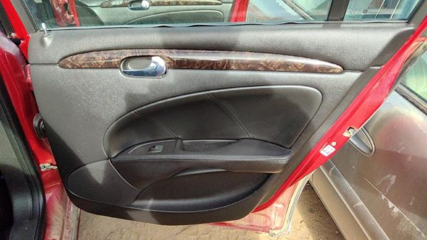 06-07 Lucerne Passenger Right Rear Door Trim Panel With Switches Back Ebony 193 — photo 1