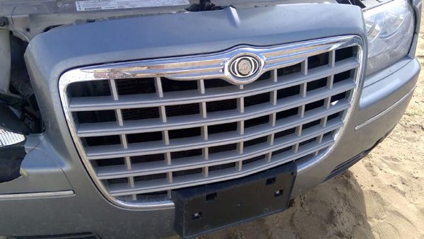 2005-2010 Chrysler 300 Front Grille Oem Chrome 4805926Ac — photo 2