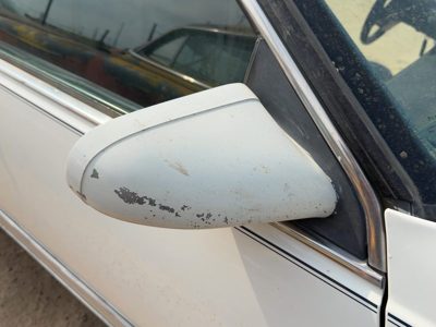 1985-1986 Oldsmobile 98 Passenger Right Side Mirror Door Mounted Oem White