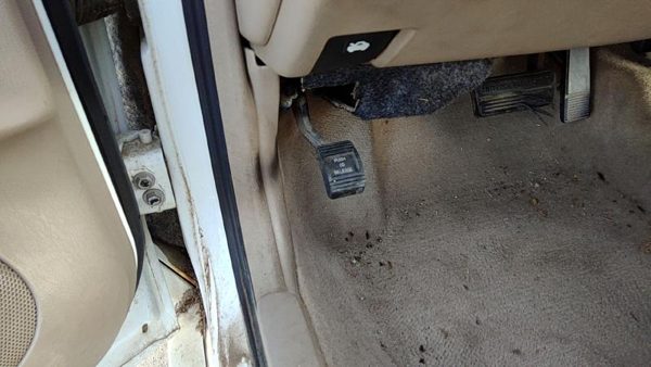 1997-2004 Buick Regal Parking Brake Pedal Assembly Oem Complete Emergency Unit — photo 1
