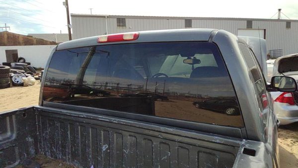 1999-2006 Gmc Sierra 2500 Back Glass Rear Window Oem 15198870 — photo 1