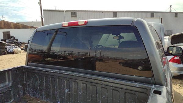 1999-2006 Gmc Sierra 2500 Back Glass Rear Window Oem 15198870 — photo 2