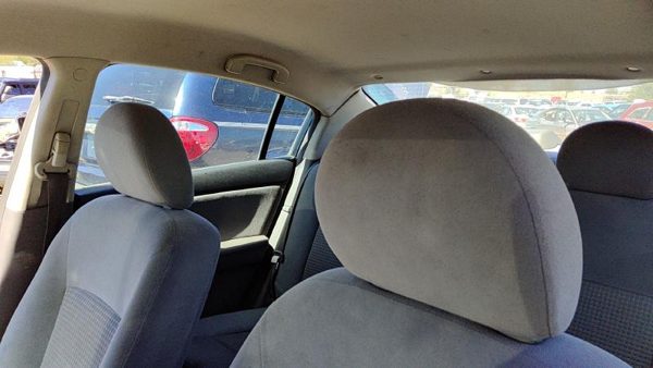 2007-2009 Nissan Sentra Pair Of Front Headrests Oem Left Right Set Seat — photo 2