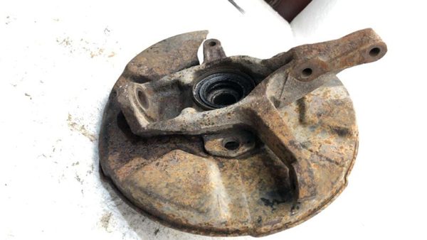 1997 Suzuki Sidekick Driver Left Front Spindle Steering Knuckle Wheel Hub 1.8L — photo 7