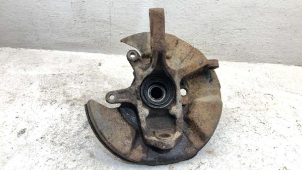 1997 Suzuki Sidekick Driver Left Front Spindle Steering Knuckle Wheel Hub 1.8L — photo 5
