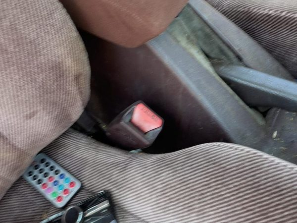 88-89 Accord Lx Passenger Right Front Seat Belt Buckle Receiver Oem Sedan Maroon — photo 4