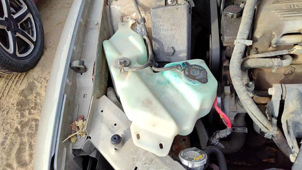 1997 Buick Century Windshield Washer Fluid Reservoir With Pump Oem Wiper Tank — photo 1