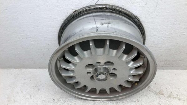 1987-1991 Bmw 325I 14" Aluminum Wheel Oem Factory Rim Silver 14X6 #1 1125688 — photo 6
