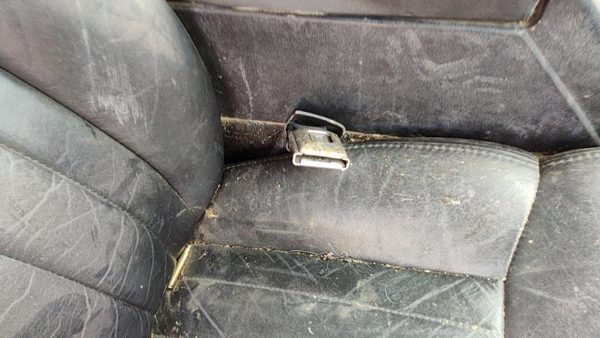 91-94 Chevy S10 Blazer Passenger Right Front Seat Belt Buckle Receiver Oem Black — photo 1