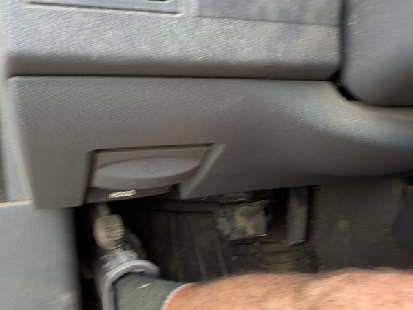 05-07 Dodge Dakota Lower Dash Under Column Knee Bolster Trim Panel Oem Gray P9D5 — photo 4