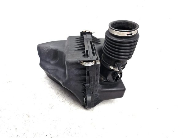 05-09 Equinox Complete Air Intake Cleaner Filter Box Housing With Tube Oem 3.4L — photo 9