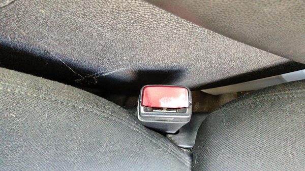 2010 Chevy Tahoe Front Seat Belt Black — photo 2