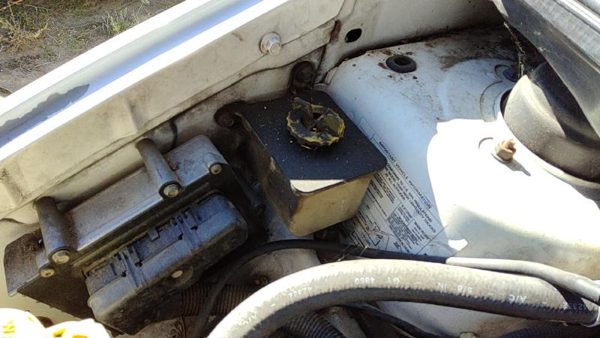 1998 Chrysler Town Cntry Power Steering Pump/motor 3.8L — photo 1