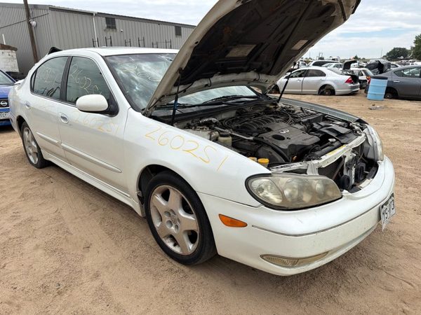 2000 INFINITI I30 — vehicle photo 6