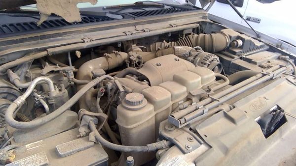 2001 Ford F450 — vehicle photo 2