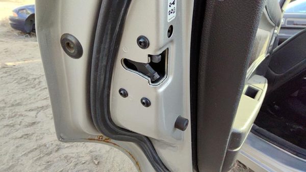 2007-2012 Lincoln Mkz Driver Left Rear Door Latch With Rods/Cables Oem Back — photo 4