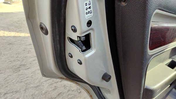 2007-2012 Lincoln Mkz Driver Left Rear Door Latch With Rods/Cables Oem Back — photo 1