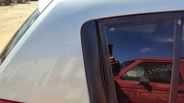 2007-2012 Nissan Versa Passenger Right Rear Moulding On Quarter Panel Oem — photo 3
