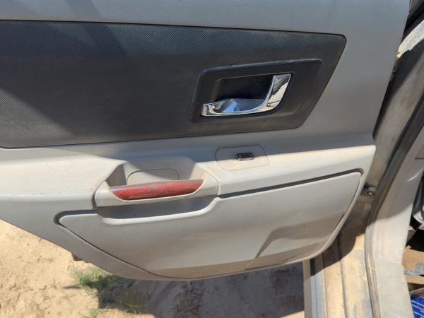 04-06 Cadillac Srx Driver Left Rear Door Trim Panel With Switches Back Gray 132 — photo 3