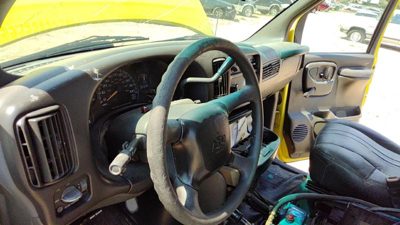 2002 Express Van 2500 Steering Wheel OEM 16822249
