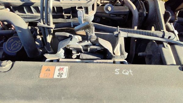 2004-2007 Ford Freestar Hood Latch Assembly With Bracket Oem — photo 1