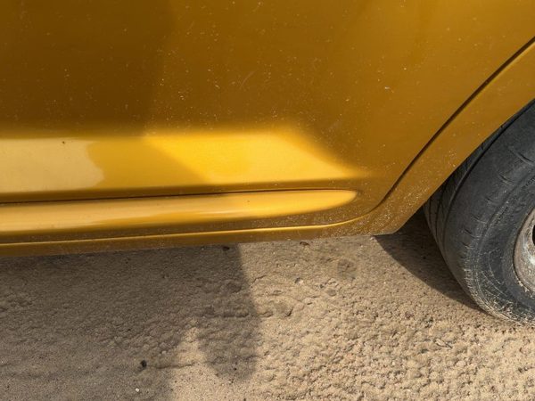 02-05 Pt Cruiser Driver Left Rear Moulding From Door Oem Back Inca Gold Py6 — photo 3