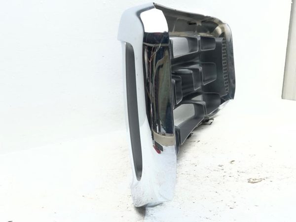 2004 Take Off Grille OEM#1C3Z-8200BAA — photo 8
