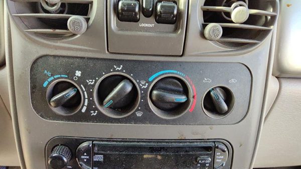 01-05 Chrysler Pt Cruiser Temperature Control Module In Dash Heater Ac Head Unit — photo 1