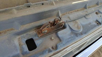 1981-1988 Gmc Sierra C3500 Hood Latch Assembly With Bracket Oem 15606587