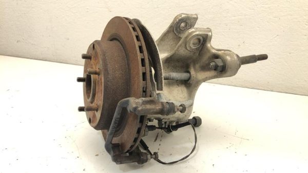 1986-1987 Chevy Corvette C4 Driver Left Rear Knuckle Assembly Stub Axle With Hub — photo 1