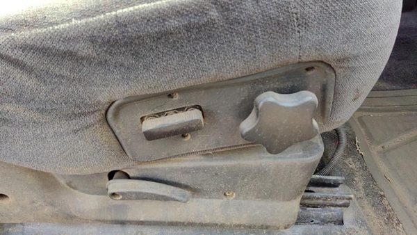 01 Gmc Sierra 2500 Passenger Side Power Seat Switch With Trim Panel Graphite 12D — photo 1