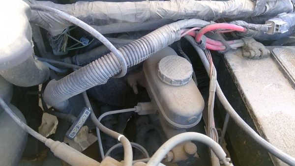 1992-1993 Ford Van E150 Power Brake Booster With Master Cylinder Pair Set Oem — photo 2