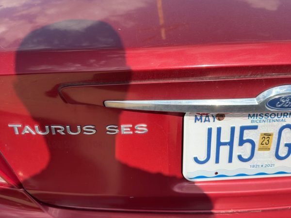00-03 Ford Taurus License Plate Trim Surround Panel Oem Tail Trunk Finish Red — photo 6