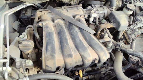 2007-2012 Nissan Sentra Valve Cover Oem 2.0L 13264Et00b — photo 1