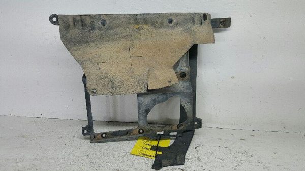 2001 Chevy Silverado 2500 Driver Left Header Panel Headlight Mount Bracket — photo 1