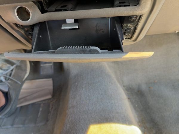 1995-2001 Chevy Lumina Ash Tray Assembly Oem Slide Out Dash Shale 92B 10280749 — photo 4