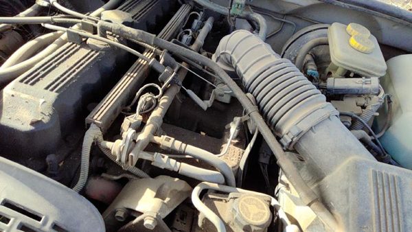 1993-1995 Jeep Grand Cherokee Intake Manifold Oem 4.0L 33007067 — photo 1