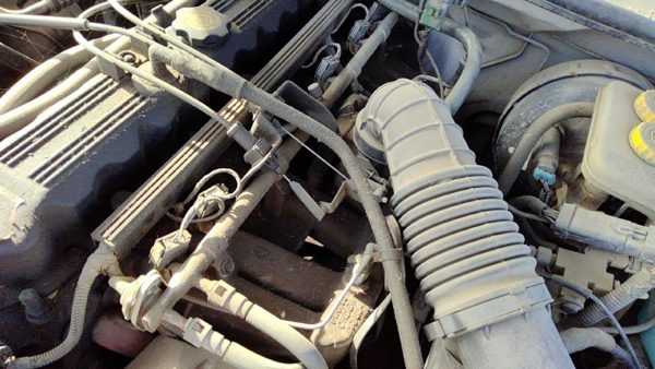 1993-1995 Jeep Grand Cherokee Intake Manifold Oem 4.0L 33007067 — photo 3