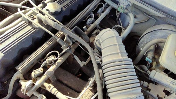1993-1995 Jeep Grand Cherokee Intake Manifold Oem 4.0L 33007067 — photo 4