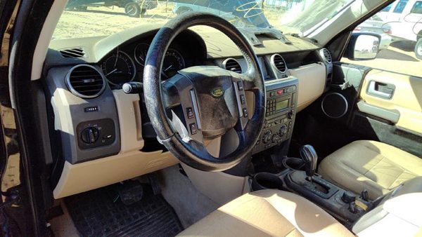 2006 Land Rover LR3 — vehicle photo 3