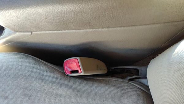 2009-12 Toyota Rav-4 Driver Left Front Seat Belt Buckle Receiver Oem Sand Beige — photo 2