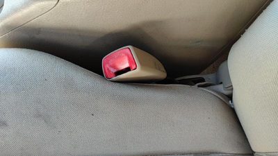 2009-12 Toyota Rav-4 Driver Left Front Seat Belt Buckle Receiver Oem Sand Beige