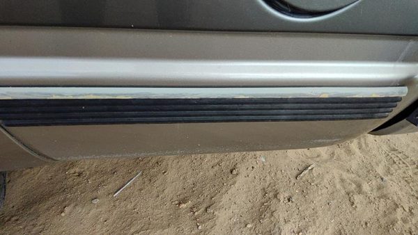 96-99 Chevy Suburban Driver Left Rear Moulding On Quarter Panel Oem — photo 7